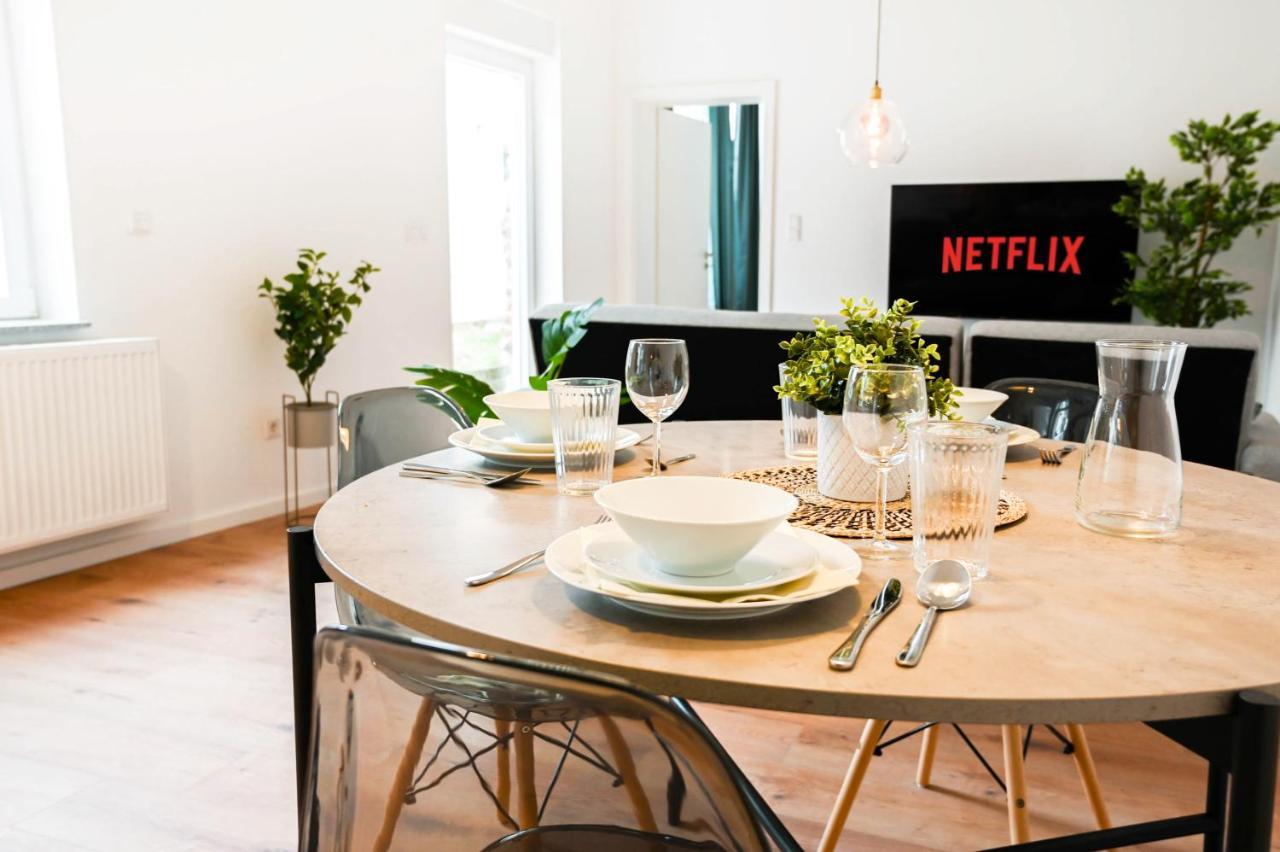 50Qm Apartment In Krefeld Zentral Gelegen Mit Hohen Decken - Beuys Apartments - Krefeld Ngoại thất bức ảnh